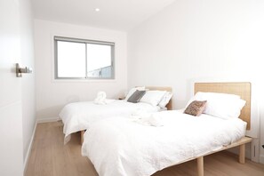 2 bedrooms, iron/ironing board, WiFi, bed sheets - Powder Peaks 2A (Jindabyne)