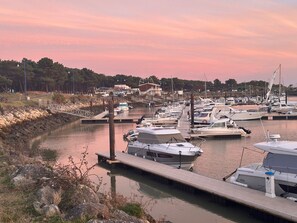 Marina - 4-room Villa for 6 in La Palmyre - Enclosed Garden - WIFI (La Palmyre)