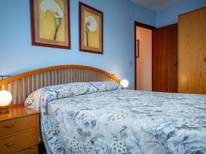 2 chambres, accès au Wi-Fi (inclus), literie fournie