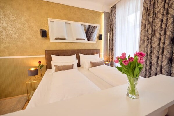 1 bedroom, free WiFi, bed sheets