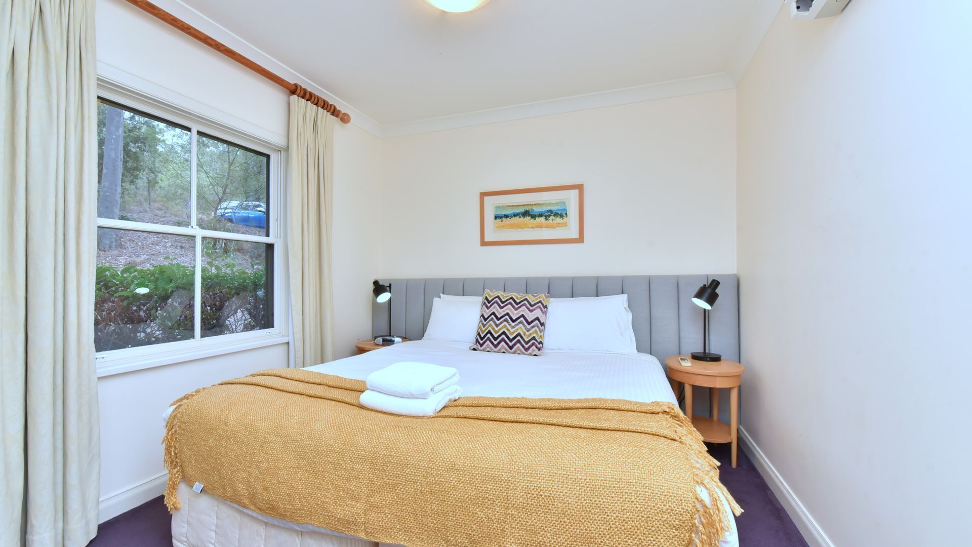 2 bedrooms, iron/ironing board, Internet