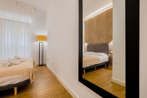 2 bedrooms, WiFi, bed sheets, wheelchair access