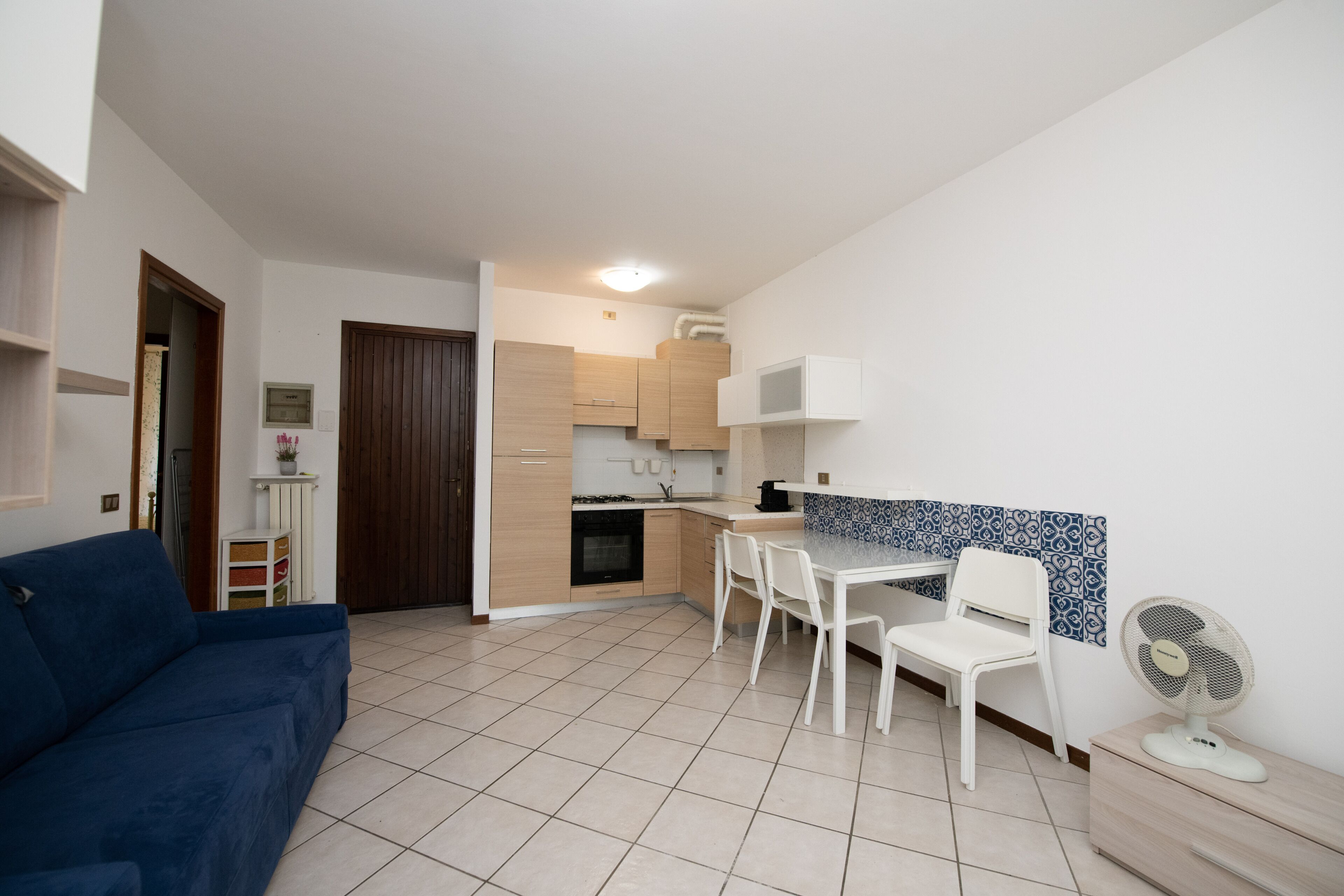 Comfort Apartment | Living area | 30-inch TV with digital channels