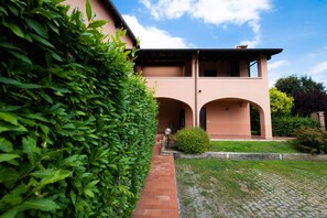 Außenpool (je nach Saison geöffnet)