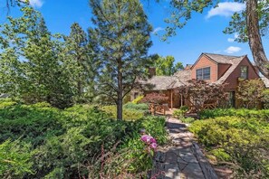 Exterior - Historic | Int Designed | DT Flag | Atrium | AC (Flagstaff)