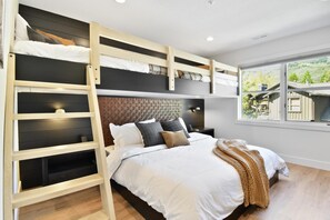 3 camere, ferro/asse da stiro, Wi-Fi gratuito, lenzuola