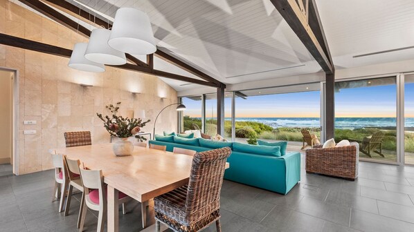 Interior - Idle Rocks - Private Beach Breakaway with panoramic views. (Port Fairy)
