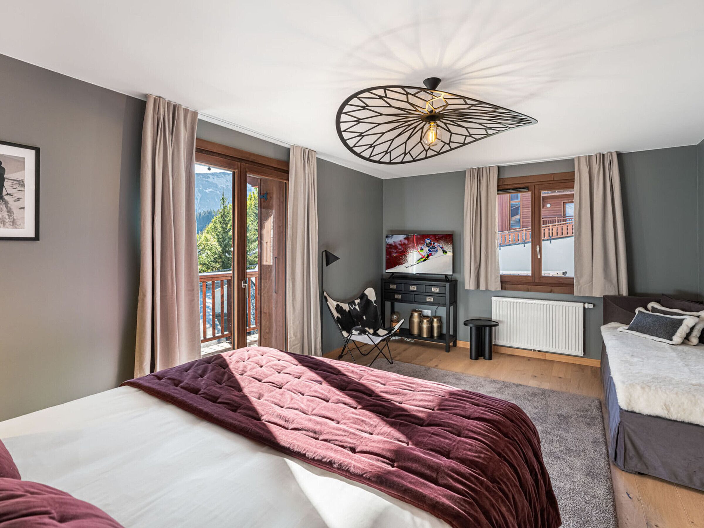 Semi-detached Chalet In Courchevel 1650, 4 En-suite Bedrooms, Pet Friendly - Courchevel