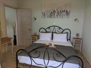 1 camera, ferro/asse da stiro, Wi-Fi gratuito, lenzuola