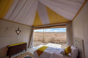Luxury Tent, Non Smoking | Premium bedding, down comforters, Select Comfort beds, laptop workspace - Pearl Camp Agafay (Marrakech)