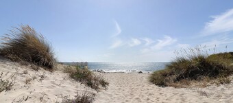 Holiday Home 'Da Lage' with Sea View, Wi-Fi and Air Conditioning