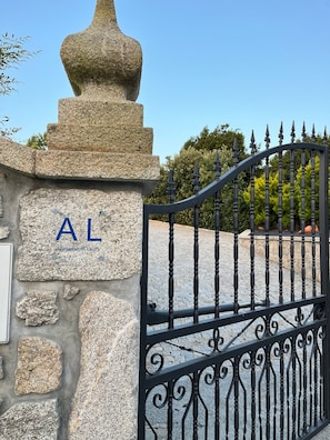 Exterior detail - Holiday Home 'Da Lage' with Sea View, Wi-Fi and Air Conditioning (Castelo do Neiva)