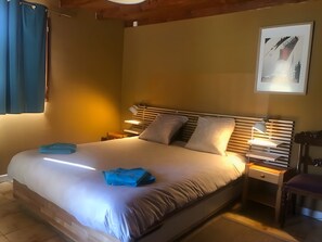 4 habitaciones, tabla de planchar con plancha y wifi gratis 