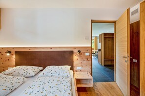 2 quartos, Wi-Fi de cortesia, roupa de cama