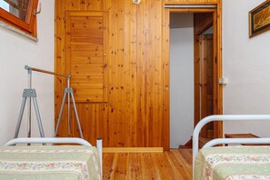 2 bedrooms