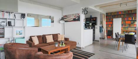 TV, DVD player, stereo