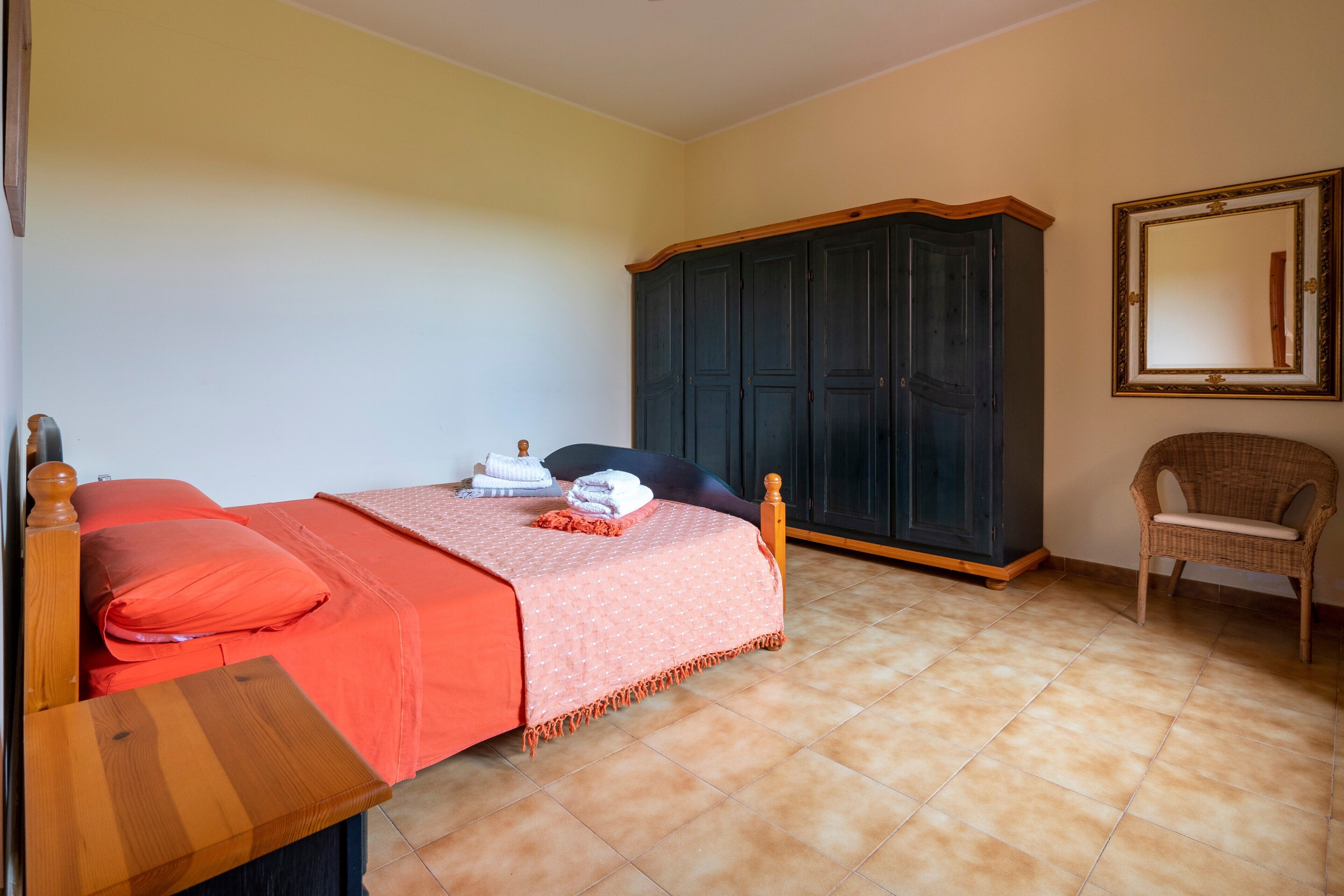 4 chambres, fer et planche à repasser, Wi-Fi gratuit, draps fournis