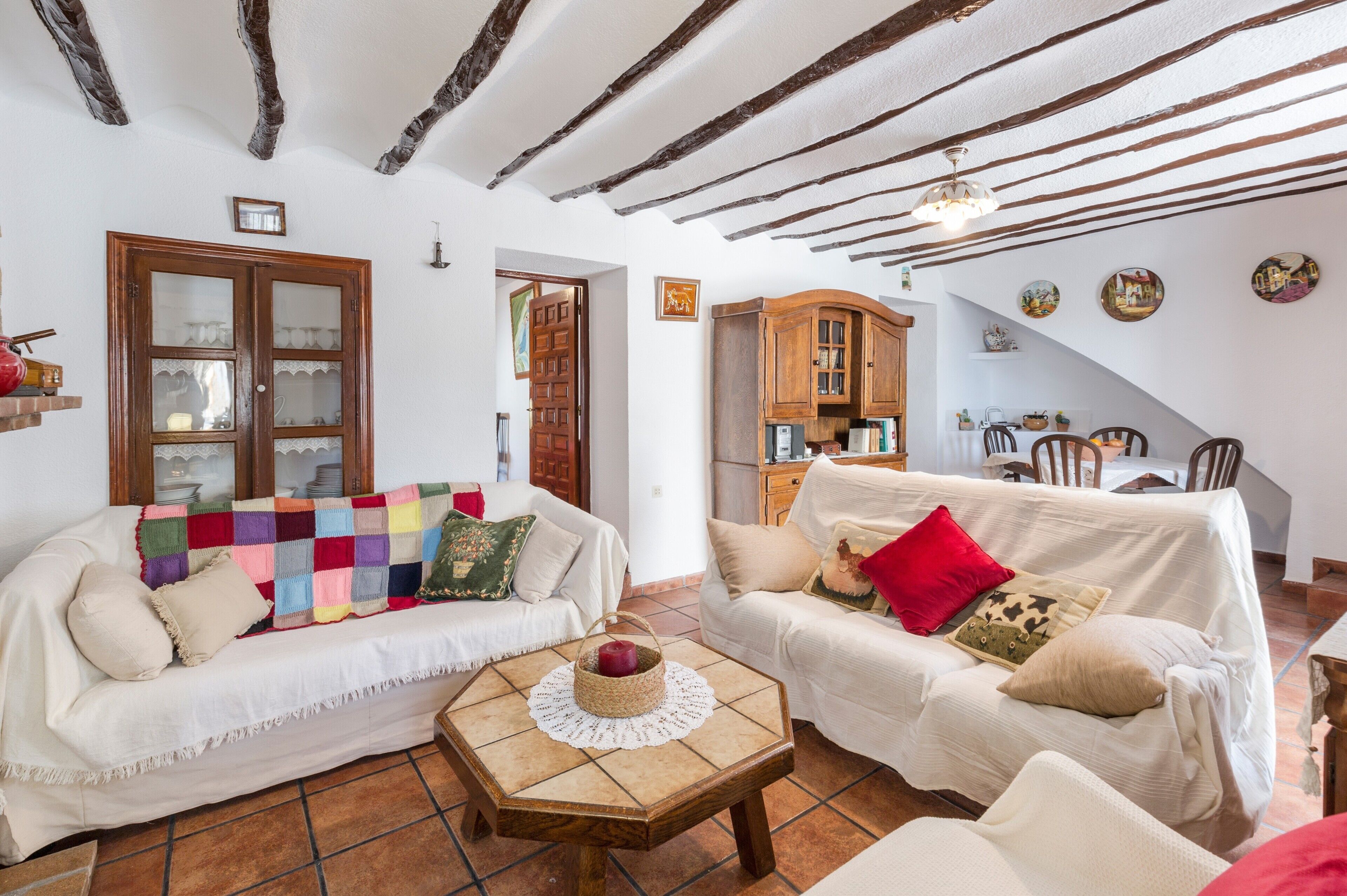 TV, fireplace, stereo