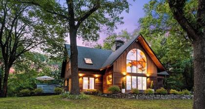 Catskill Estate epic views, hot tub