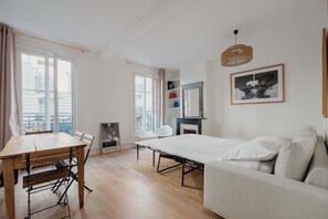 1 室のベッドルーム、WiFi、ベッドシーツ