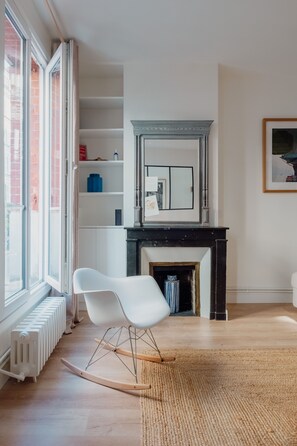 Interior - White Beauty, by Veeve (Paris)