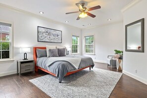 4 bedrooms, desk, iron/ironing board, travel cot