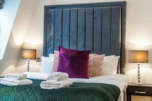 2 habitaciones, tabla de planchar con plancha, cuna de viaje y wifi 