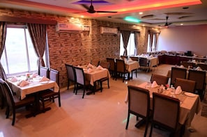 Dining - Baliapanda Housing Board Colony (Puri)