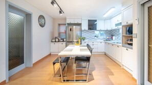 Habitación básica, 3 habitaciones (2floor  dandok dokchae) | 3 habitaciones y wifi gratis 