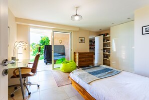4 bedrooms, iron/ironing board, free WiFi, bed sheets - VILLA SOLEILLA  VI4367 By Riviera Holiday Homes (Nice)