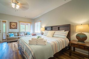 1 bedroom, WiFi - Alpine Village Condo C (Helen)