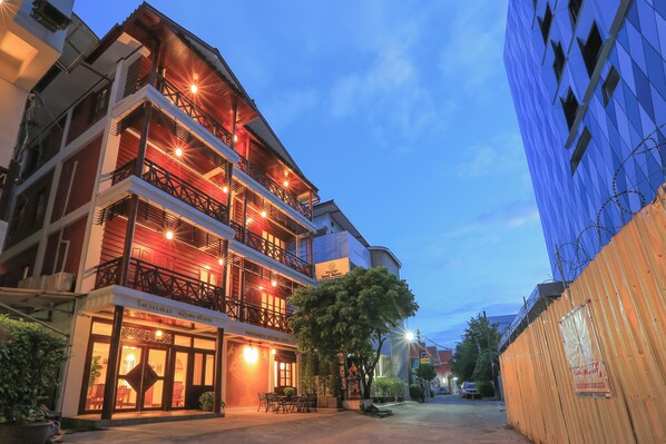 Front of property - Phongsavath Boutique Hotel (Vientiane)