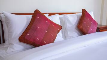 Superior Double Room | In-room safe, desk, free WiFi, bed sheets
