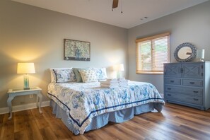 3 Schlafzimmer, Schreibtisch, Bügeleisen/Bügelbrett, kostenloses WLAN