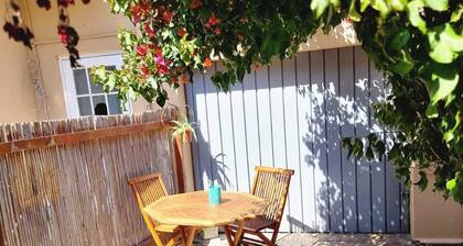 En-Suite private cozy modern self-catering cottage.