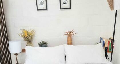 En-Suite private cozy modern self-catering cottage.