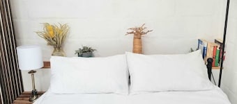 En-Suite private cozy modern self-catering cottage.