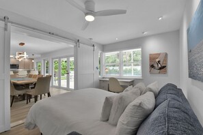 4 chambres, fer et planche à repasser, Wi-Fi, draps fournis