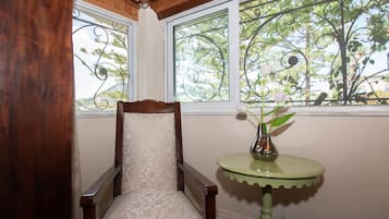 Basic Apartment | 3 bedrooms, iron/ironing board, free WiFi