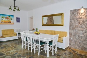 Dining - Traditional Villa Relax (milos)