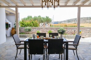Outdoor dining - Traditional Villa Relax (milos)