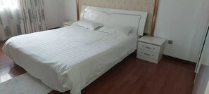 3 Schlafzimmer, Bügeleisen/Bügelbrett, WLAN, Bettwäsche