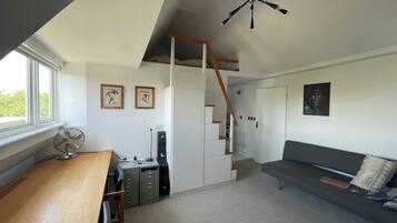 Eenvoudige studio | Interieur