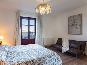 2 habitaciones, tabla de planchar con plancha y wifi gratis 