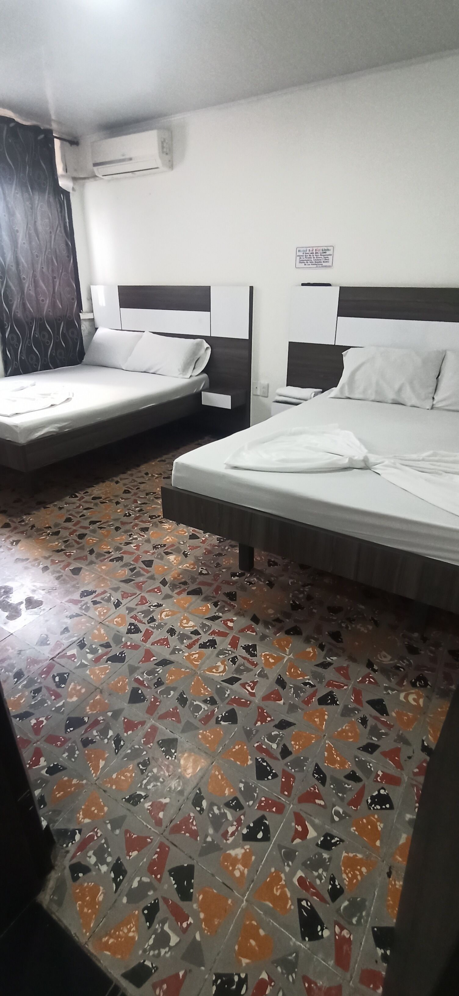 Comfort Quadruple Room | Hypo-allergenic bedding, free WiFi, bed sheets