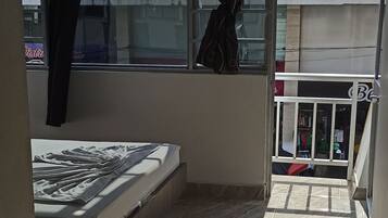 Comfort Double Room, 1 Bedroom | Hypo-allergenic bedding, free WiFi, bed sheets