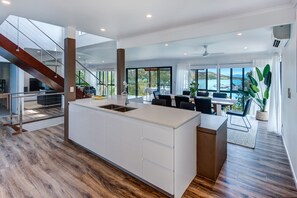 Dining - Kingfisher (Hamilton Island)