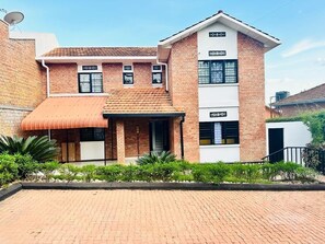 Exterior - Exclusive Home - Gacuriro estates -Kigali (Kigali)