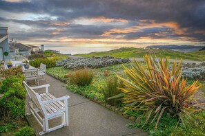 Terrace/patio - 7th Heaven - Enjoy stunning views overlooking the 7th green, and the Ocean! (Bodega Bay)