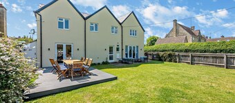 Spacious family friendly Home - Lulham